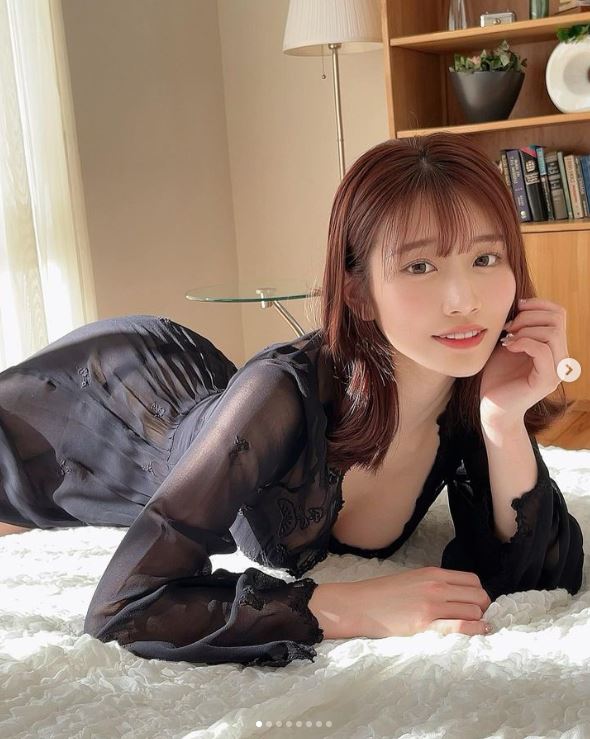 河北彩花 全身照