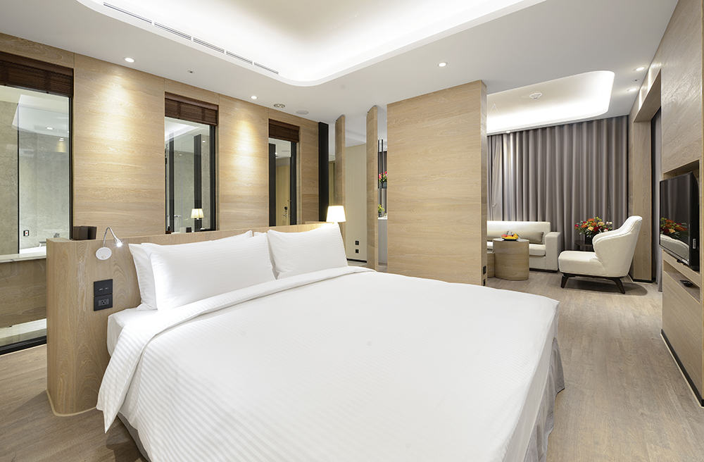 【2025 嘉義私密旅宿全攻略】10 間必住飯店推薦 在地夜生活＋嘉義外送茶／定點茶安全指南（下篇：TOP6–TOP10） 