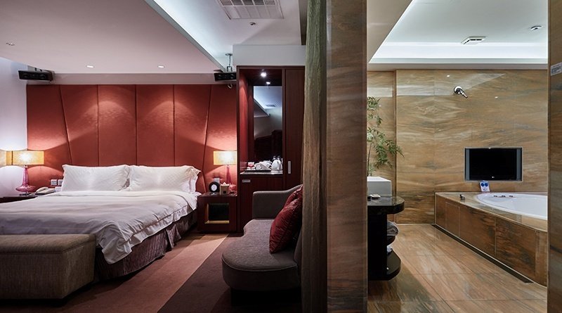 🏨 2025最新台北市內汽車旅館推薦TOP5｜高隱私豪華房型＋台北外送茶定點茶享受全攻略