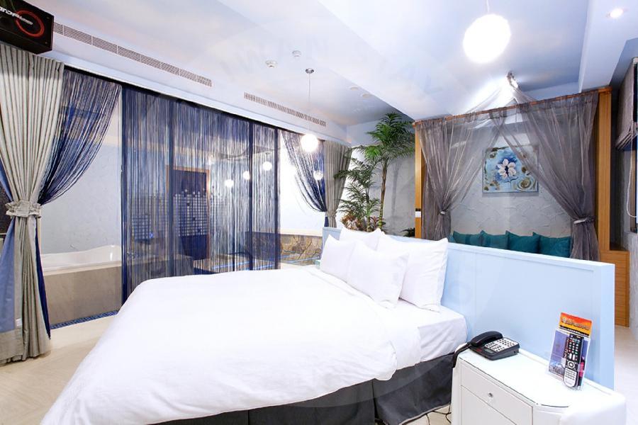 🏨 2025最新台北市內汽車旅館推薦TOP5｜高隱私豪華房型＋台北外送茶定點茶享受全攻略