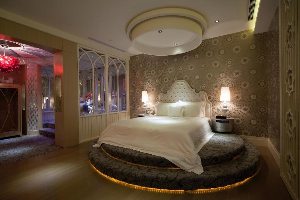 🏨 2025最新台北市內汽車旅館推薦TOP5｜高隱私豪華房型＋台北外送茶定點茶享受全攻略