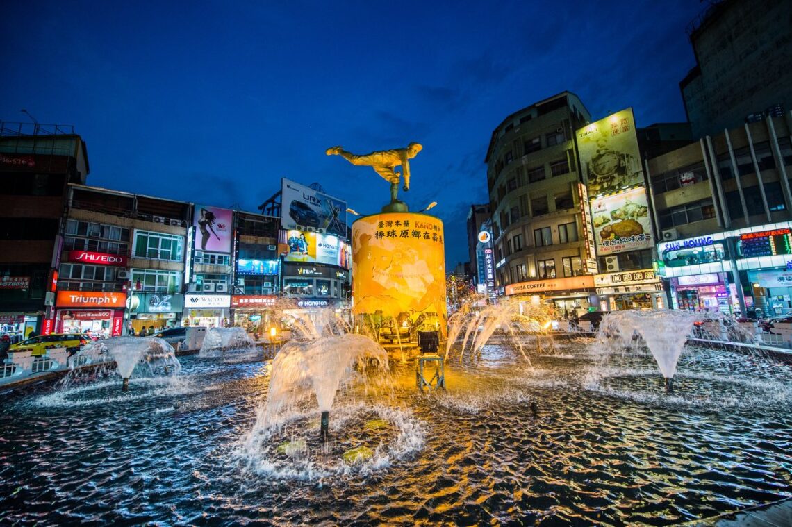 🏨 2025最新嘉義市汽車旅館推薦TOP5｜高隱私豪華房型＋嘉義外送茶定點茶享受全攻略