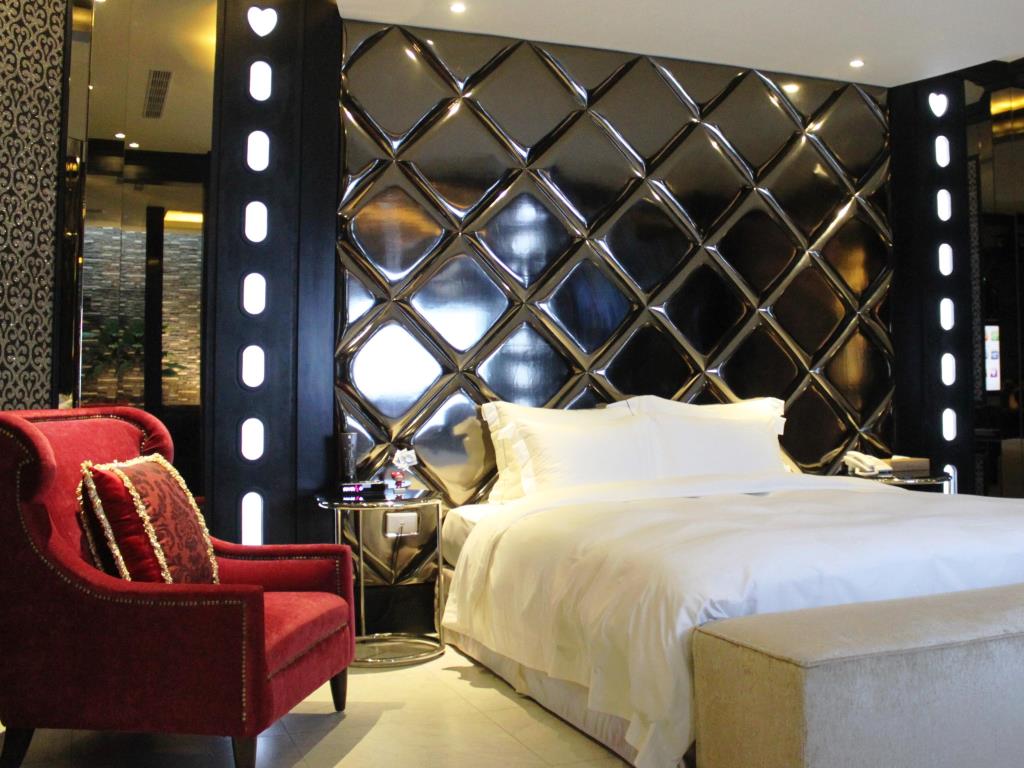 🏨 2025 最新宜蘭汽車旅館推薦 TOP 5｜高隱私豪華房型＋宜蘭外送茶定點茶享受全攻略