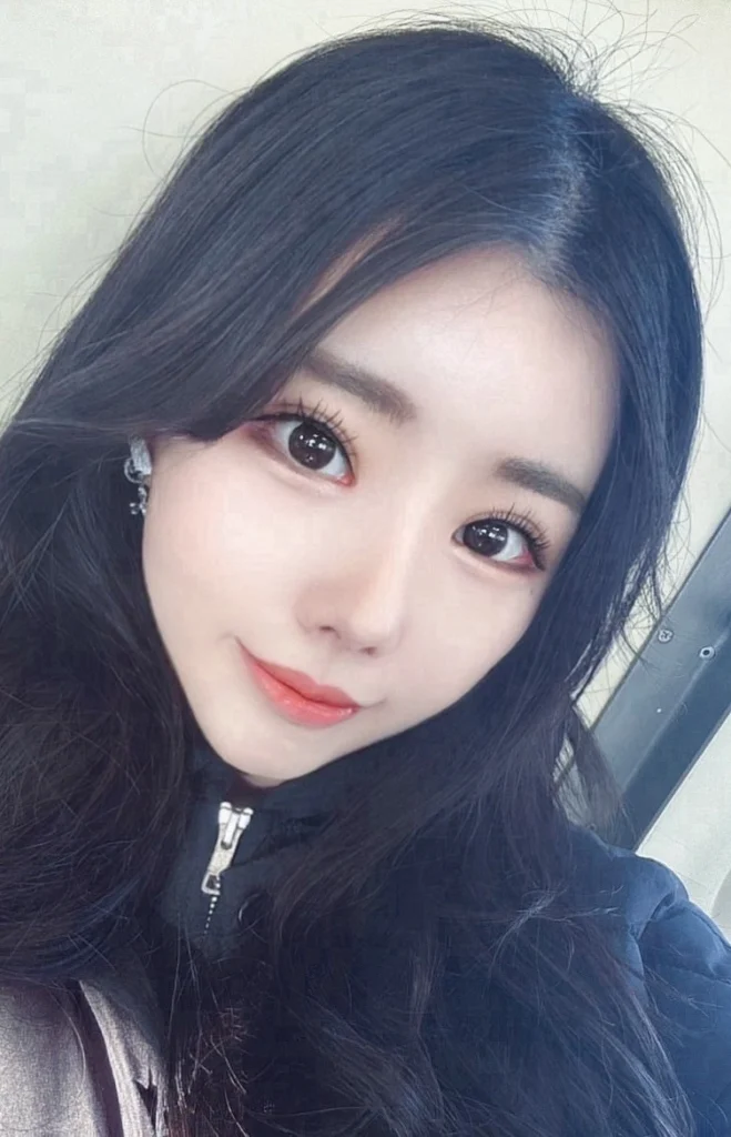 2025 09 WZiFTJEYn78OILgH